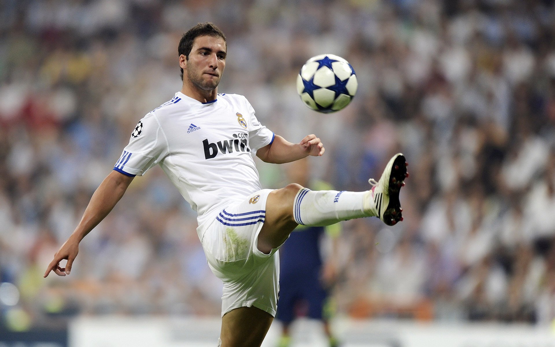 图卢兹边中结合打出配合流畅效果，图卢兹怎么读zi还是ci